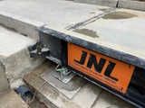 Cabecera de BRP con la celda de carga y la marca JNL
