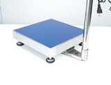 Base de la báscula de mesa inoxidable con pies niveladores